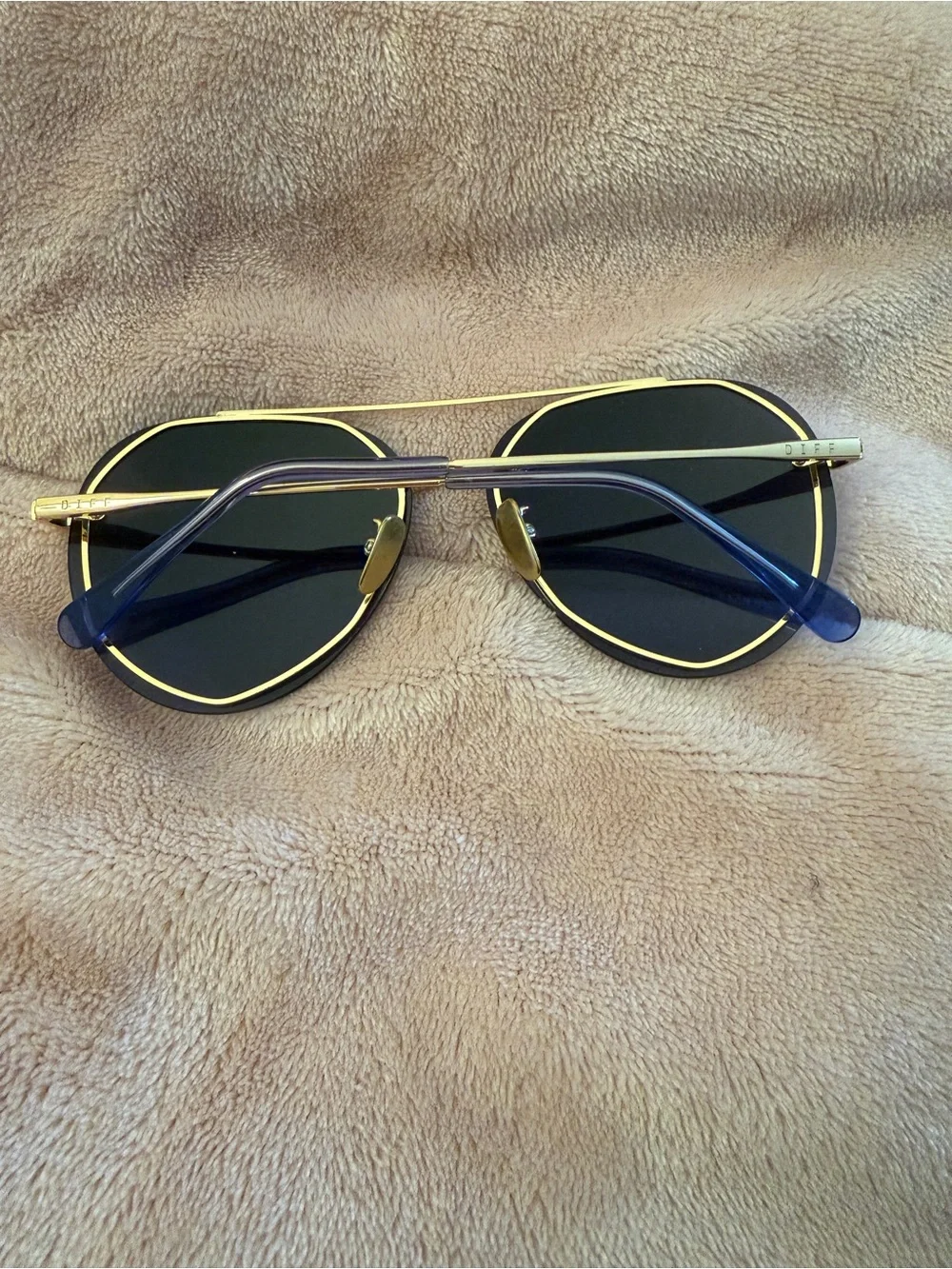 Diff Eyewear Gold Frame Sunglasses with Black Lenses